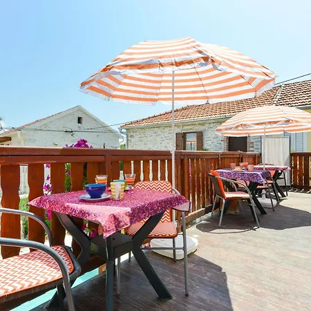 Appartement Romantica In Mit Gemeinsamem Pool